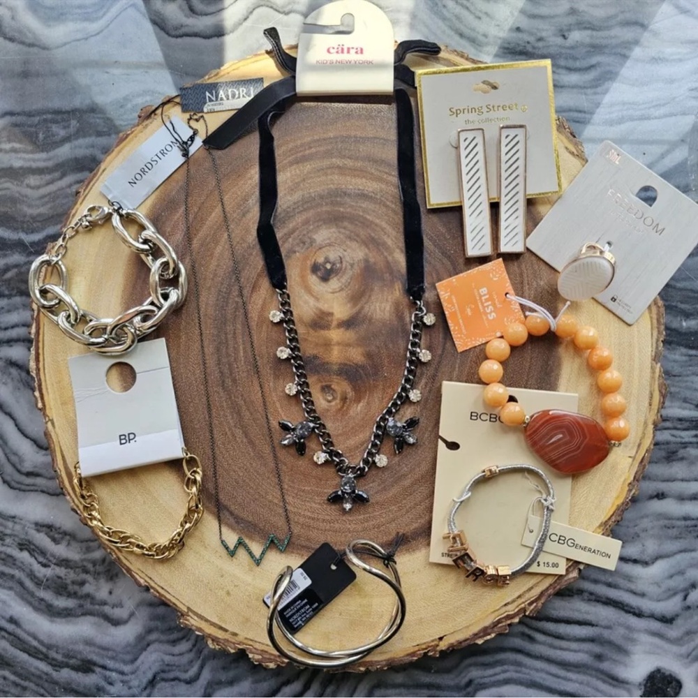 Nordstrom’s,Macy’s, Kohl’s Jewelry Lot. Necklace, Bracelet & Earrings. NEW